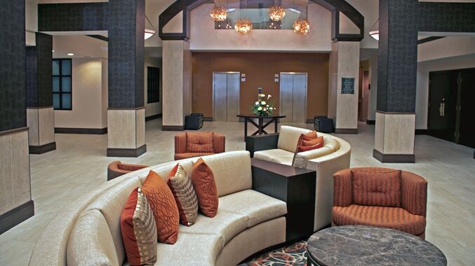 Doubletree By Hilton Airport Hotel Norfolk
